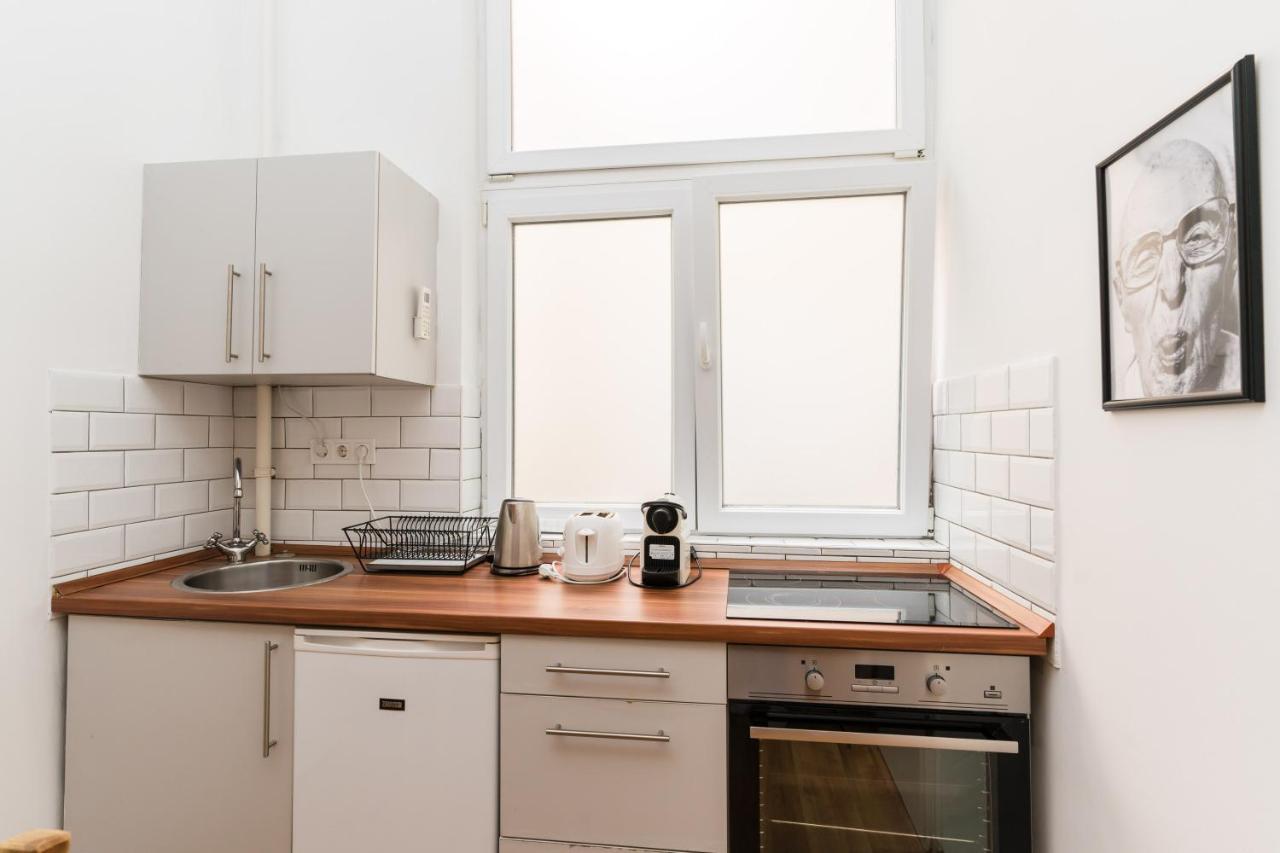 Sesame Wide Apartment บูดาเปสต์ ภายนอก รูปภาพ