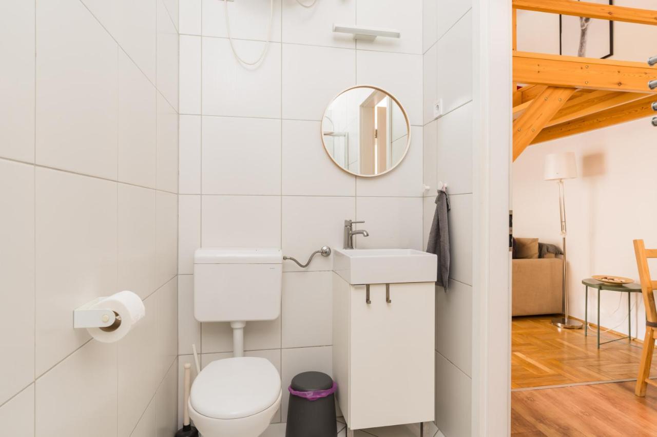 Sesame Wide Apartment บูดาเปสต์ ภายนอก รูปภาพ